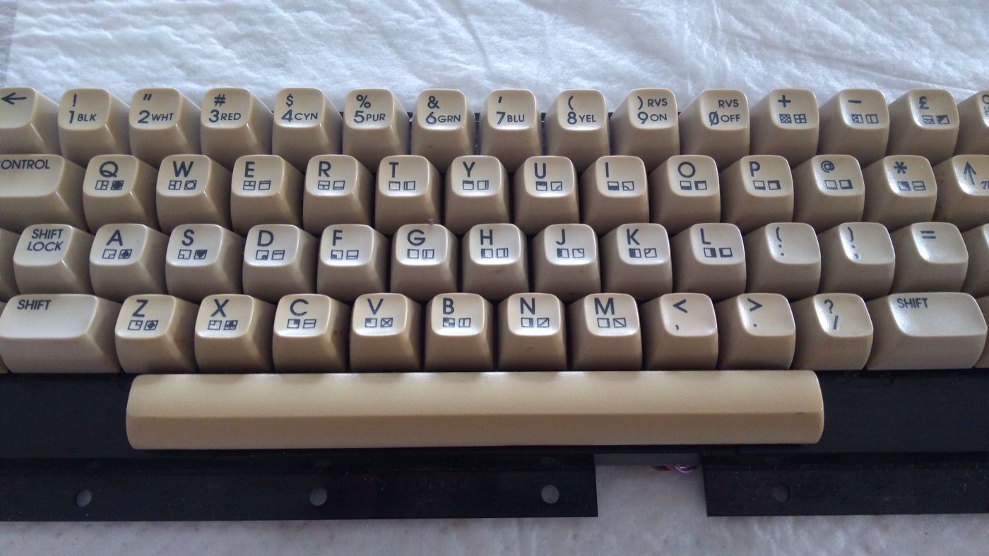 Keyboard with cleaned keycaps put back on the frame